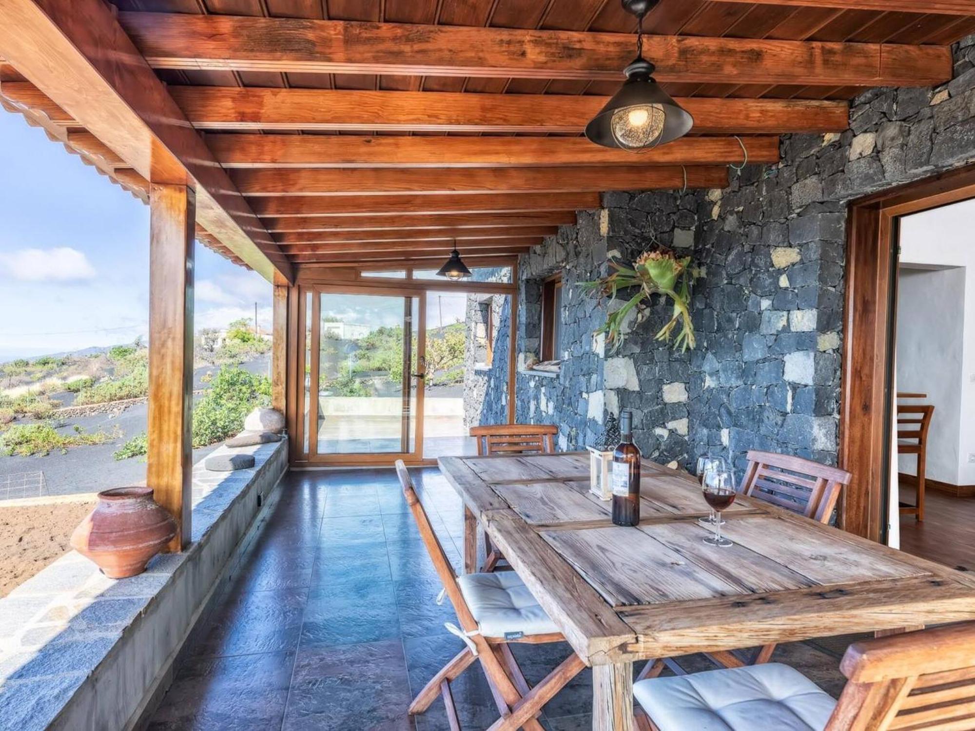 Casa Pedrito - Cozy House, Dreamy Terrace & Sea Views *